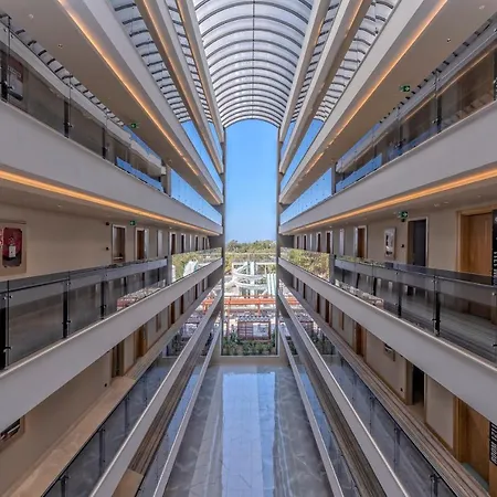 מלון Lrs Akadia Luxury (adults Only) 5*