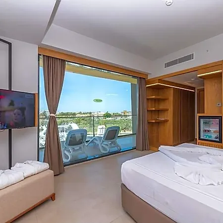 Lrs Akadia Luxury (adults Only) מלון 5*