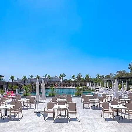 מלון Lrs Akadia Luxury (adults Only) 5*