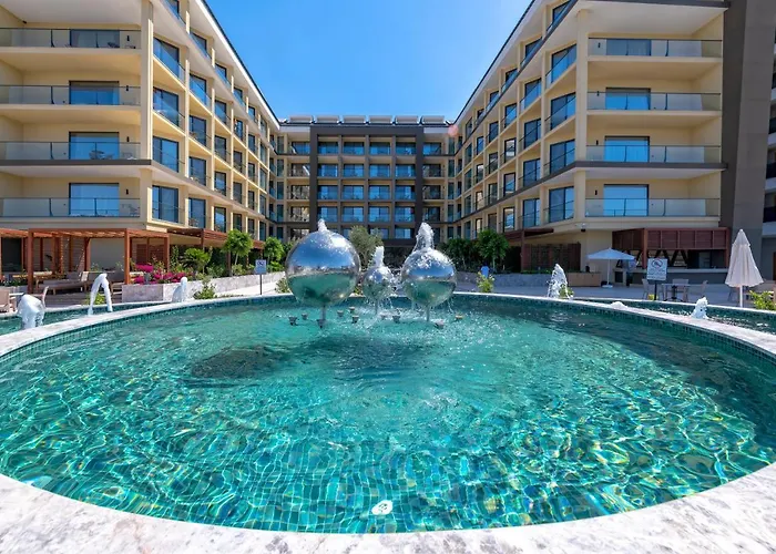 호텔 Lrs Akadia Luxury (adults Only)