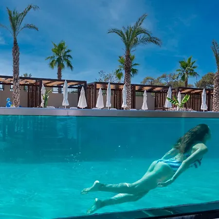 Lrs Akadia Luxury (adults Only) Готель