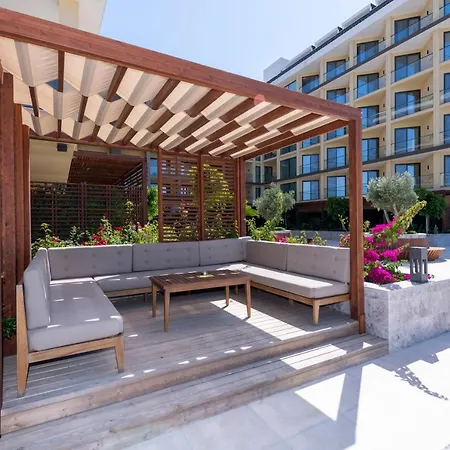 Hotel Lrs Akadia Luxury (adults Only) 5*