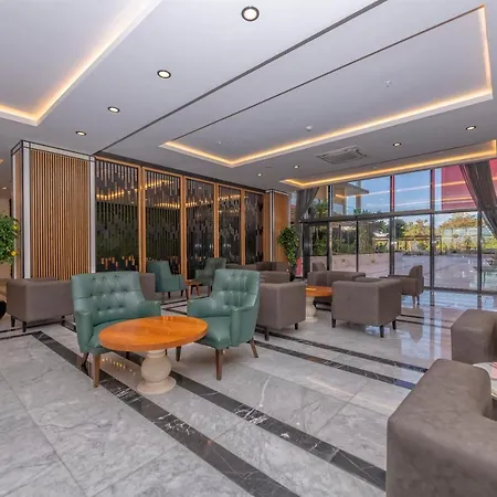 Lrs Akadia Luxury (adults Only) Side