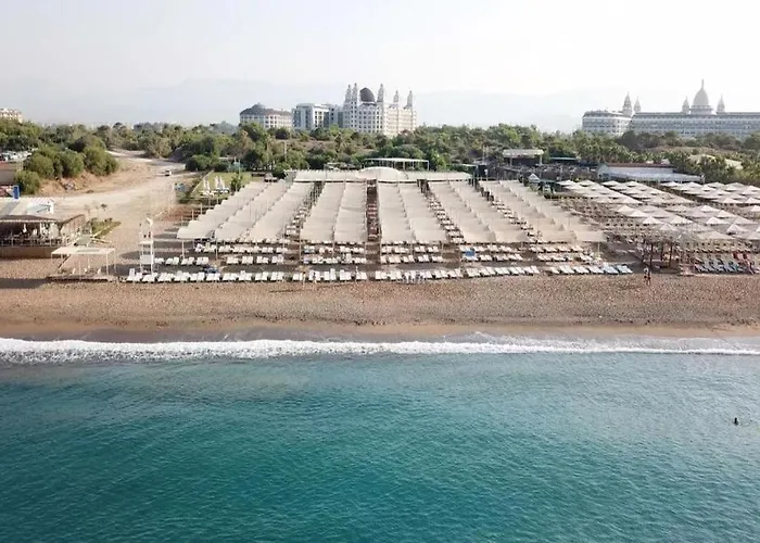 Lrs Akadia Luxury (adults Only) Сіде