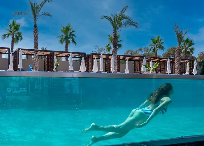 Lrs Akadia Luxury (adults Only) Готель